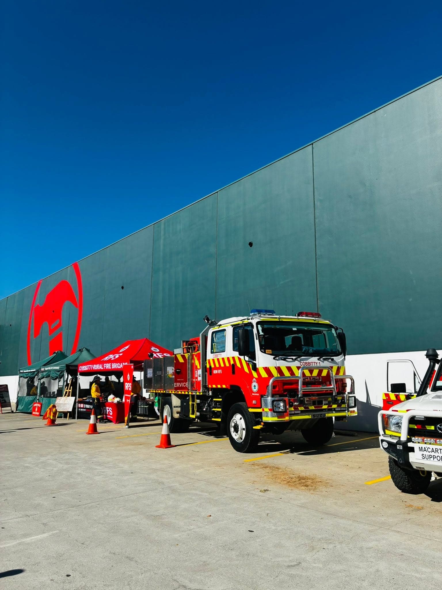 Cobbity RFS volunteers during training